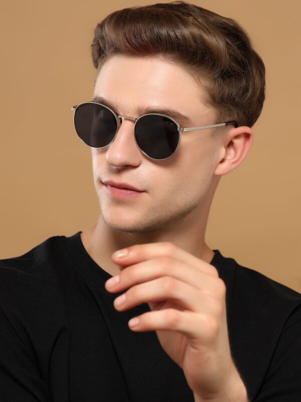 Black Lens & Silver-Toned Round Sunglasses with UV Protected Lens 1915MG3622